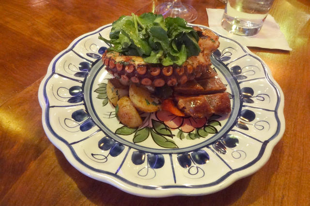 octopus Осьминог с чоризо