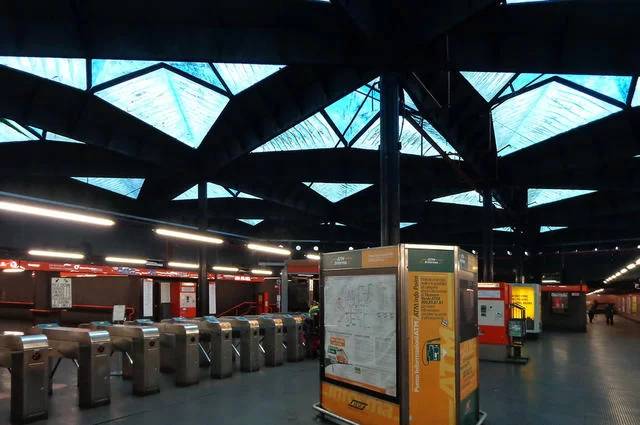 метро в Милане метро в Милане