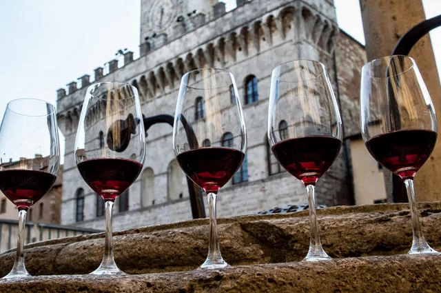 Vino Nobile di Montepulciano Vino Nobile di Montepulciano
