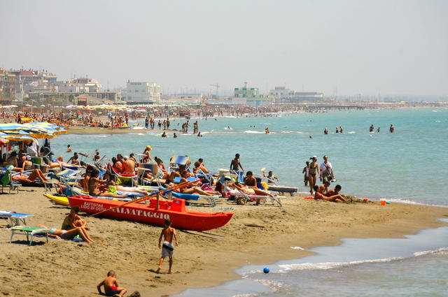 Пляжи в Остия (Ostia)