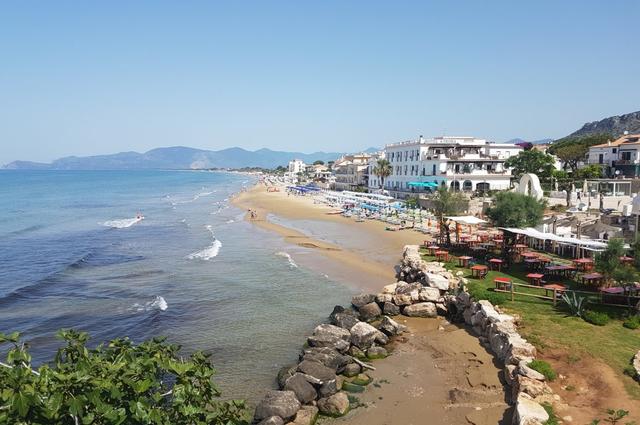 Пляжи Сперлонга (Sperlonga)