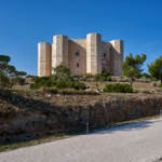 Замок Кастель-дель-Монте (Castel del Monte)