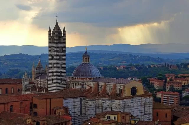 Фото: Cristina Gottardi / Unsplash Сиена
